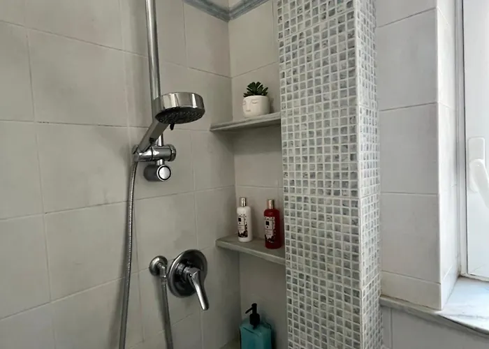 Domus Vittoria 度假居 *